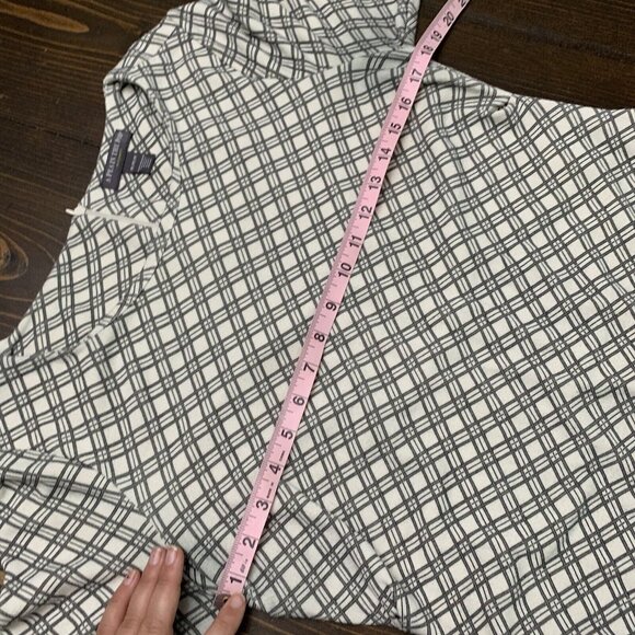 A Pea in the Pod | Plaid Ruched Dress, Medium MIDI Plaid Maternity Dress Stretch - Picture 9 of 10